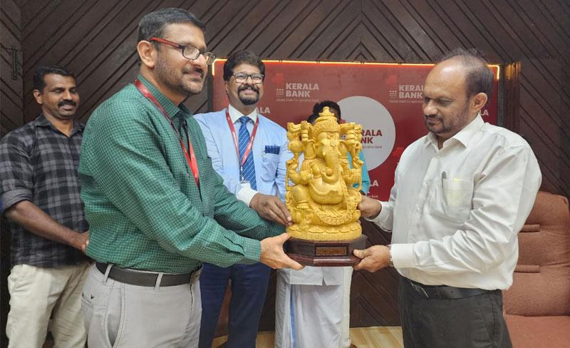 Farewell to its first CEO